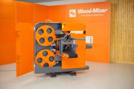 Wood-Mizer představuje dvouhlavý horizontální rozmítací stroj HR250 pro velkokapacitní výrobu palet a řeziva