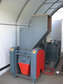 Drobilica i cijepač Mlyn na drevo CASTULIK MN300 |  Obrada drvenog odpada | Мašine za obradu drveta | Ing.Častulík, s.r.o.