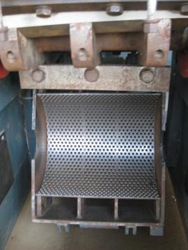 Drobilica i cijepač Mlyn na drevo CASTULIK MN300 |  Obrada drvenog odpada | Мašine za obradu drveta | Ing.Častulík, s.r.o.